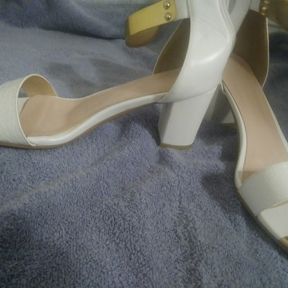 Shoes - Picture 2 of 2